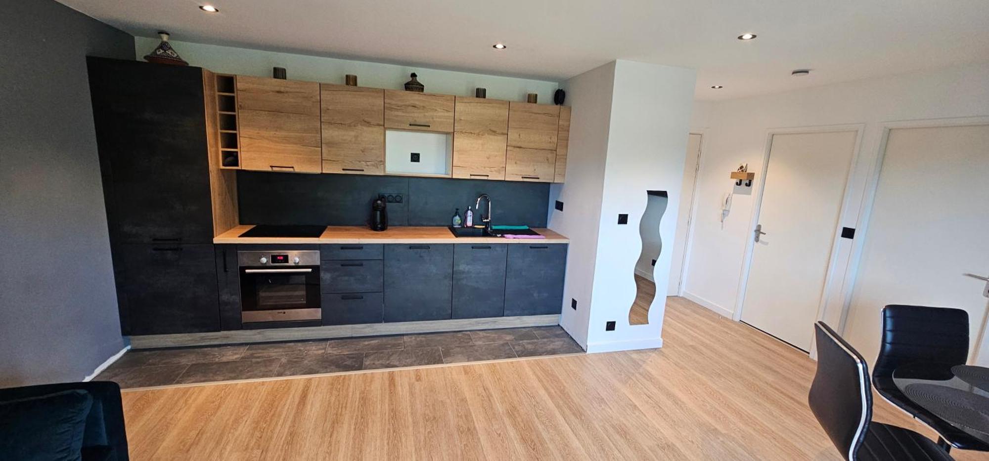Charmant Appartement Tout Equipe 塞尔 外观 照片
