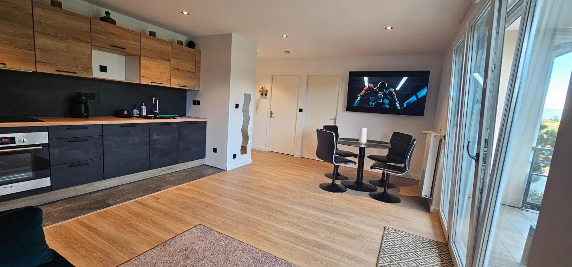 Charmant Appartement Tout Equipe 塞尔 外观 照片
